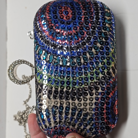 Multicolor Sequin Clutch Bag - Picture 3 of 12